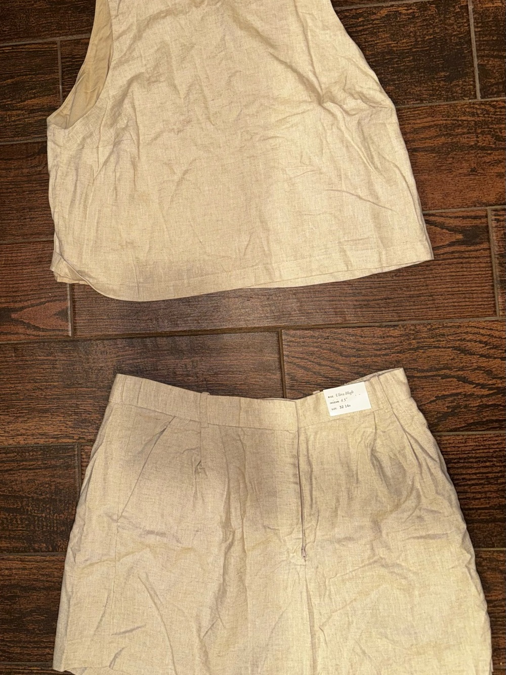 Abercrombie & Fitch Women's Beige Flat Front Shorts